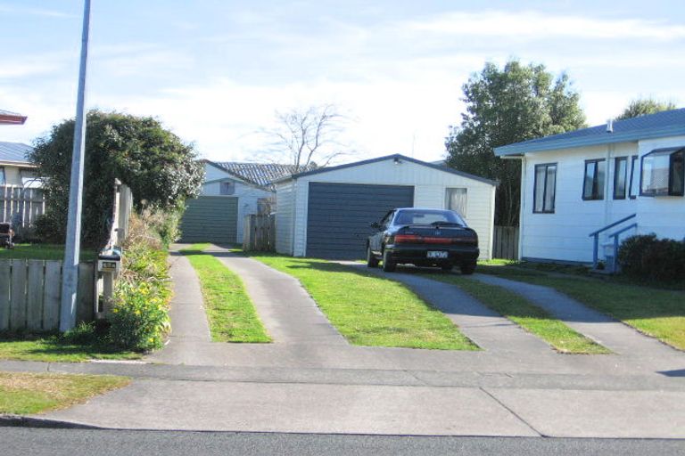 Photo of property in 42 Lloyd Drive, Nawton, Hamilton, 3200