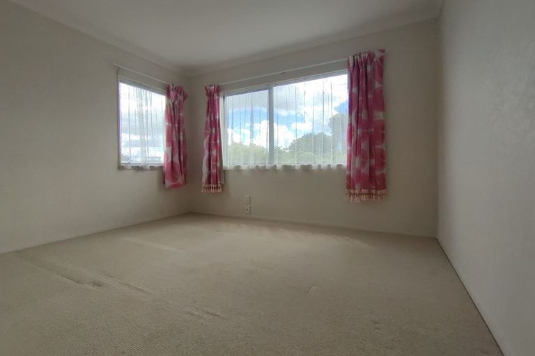 Photo of property in 6 Belsera Court, Northpark, Auckland, 2013