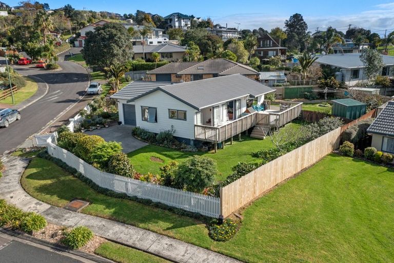 Photo of property in 2 Kassa Rise, Helensville, 0800