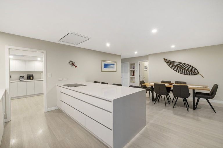 Photo of property in 26 Harbour View Road, Omokoroa, 3114