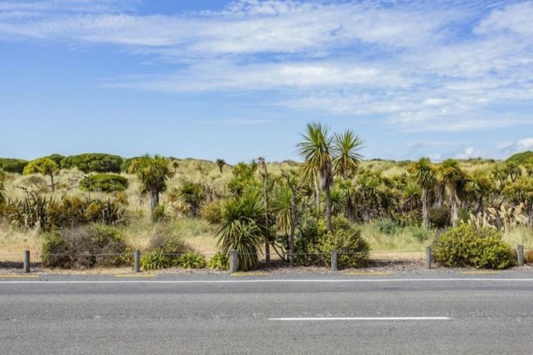 Photo of property in 340 Marine Parade, New Brighton, Christchurch, 8061