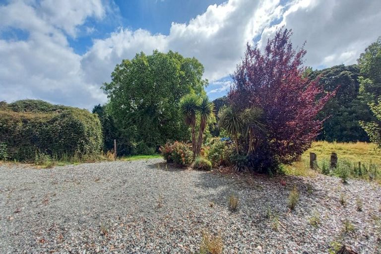 Photo of property in 14 Half Mile Road, Tuatapere, 9620