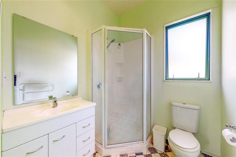 Photo of property in 12 Commerce Crescent, Waitangirua, Porirua, 5024