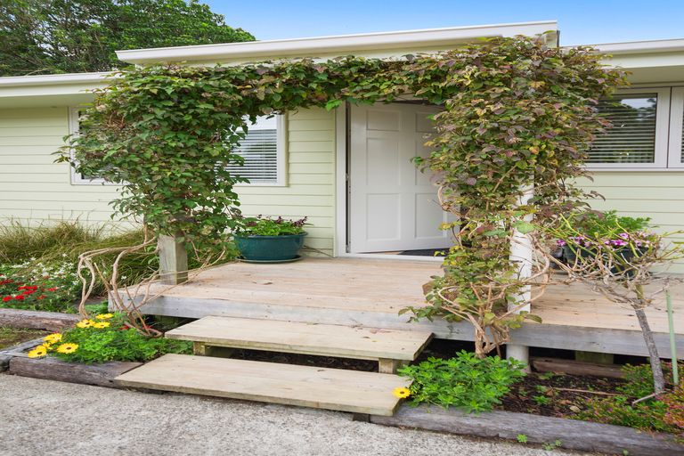 Photo of property in 23 Matatea Avenue, Pukekohe, 2120