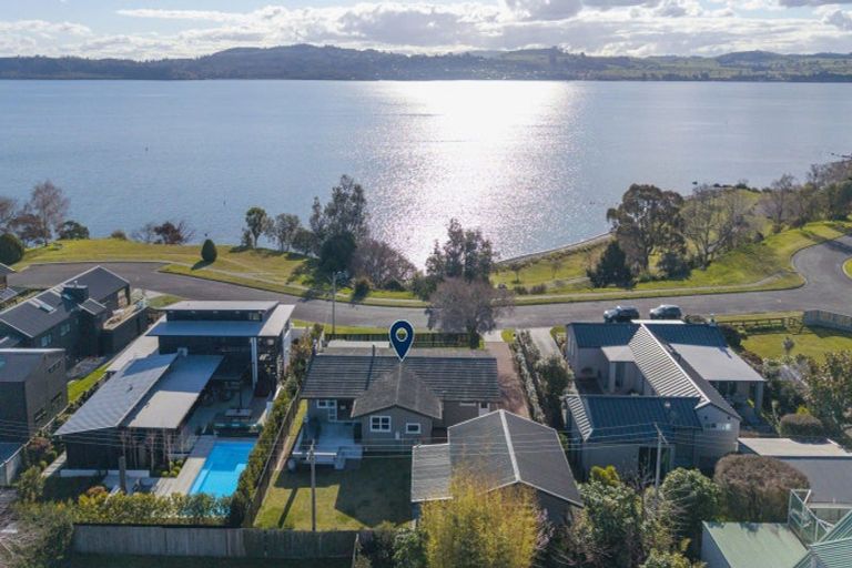 Photo of property in 6 Kohatu Parade, Wharewaka, Taupo, 3330