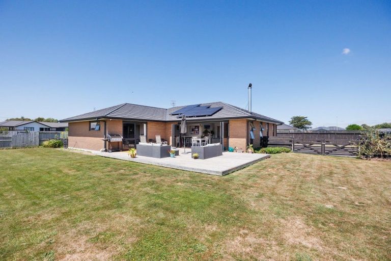 Photo of property in 14 George Street, Bulls, 4818