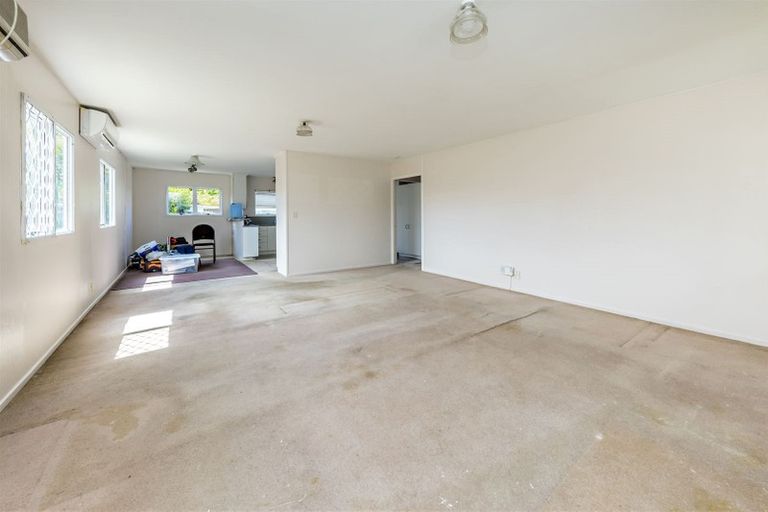 Photo of property in 2/138 Rangitoto Road, Papatoetoe, Auckland, 2025