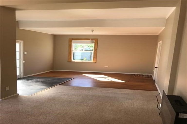 Photo of property in 4a Shanly Street, Waipawa, 4210