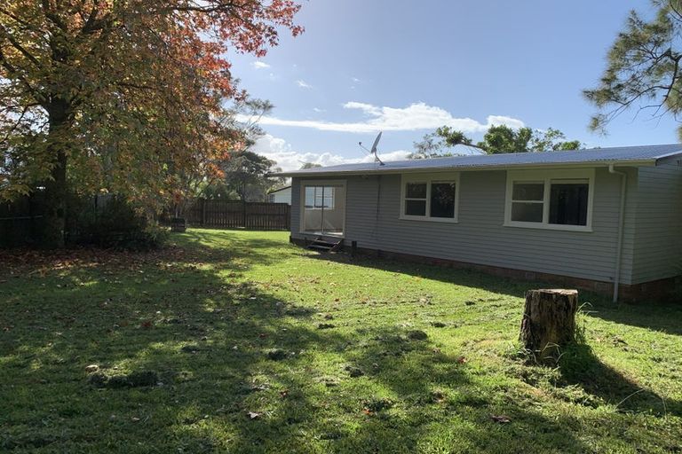 Photo of property in 46 Castleford Street, Green Bay, Auckland, 0604