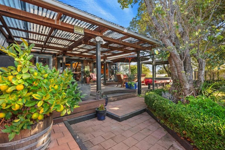 Photo of property in 30 Motiti Road, Papamoa Beach, Papamoa, 3118