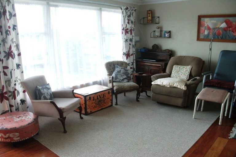 Photo of property in 18 Maire Street, Levin, 5510