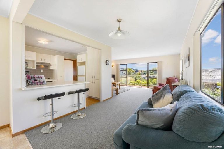 Photo of property in 4 Merehai Place, Snells Beach, 0920