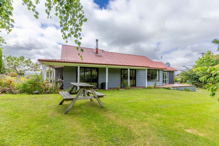 Photo of property in 39 Hill Road, Lumsden, 9730
