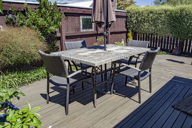 Photo of property in 1/1 Rosebank Terrace, Stoke, Nelson, 7011