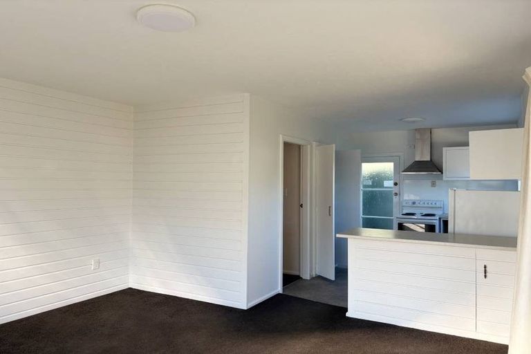 Photo of property in 2/73 Harewood Road, Papanui, Christchurch, 8053