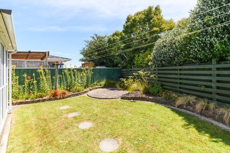Photo of property in 46 Rennie Avenue, Milson, Palmerston North, 4414