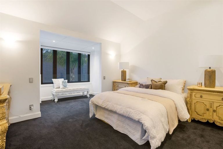 Photo of property in 235 Bleakhouse Road, Mellons Bay, Auckland, 2014