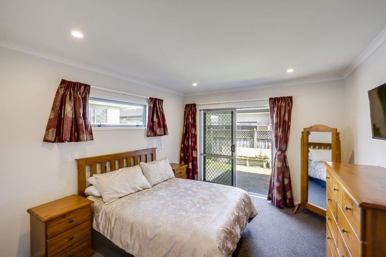 Photo of property in 9 Gebbie Road, Taradale, Napier, 4112