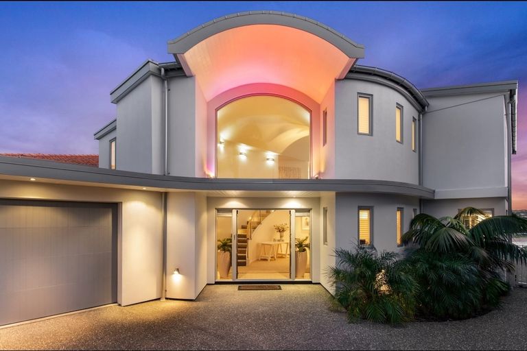 Photo of property in 38 Ardern Avenue, Stanmore Bay, Whangaparaoa, 0932