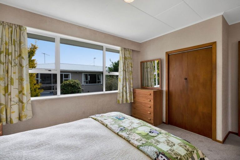 Photo of property in 6 Graham Street, Eltham, 4322