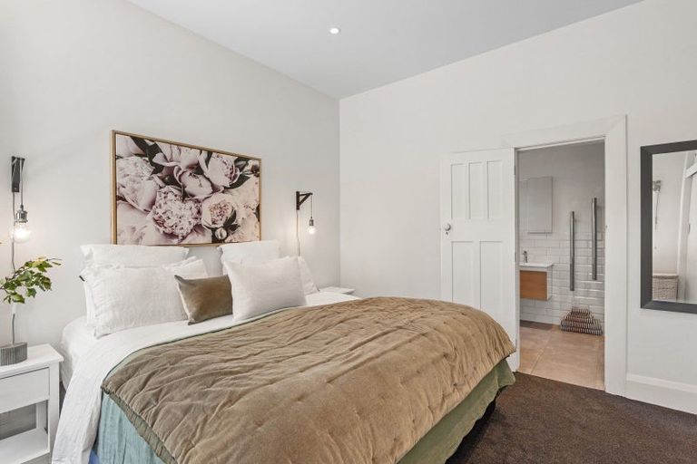 Photo of property in 112 Knowles Street, St Albans, Christchurch, 8052