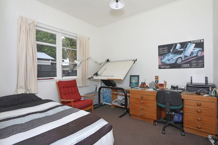 Photo of property in 31 Ihle Street, Terrace End, Palmerston North, 4410