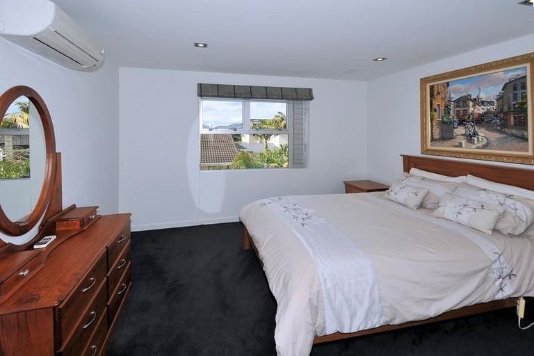 Photo of property in 34a Ocean View Road, Milford, Auckland, 0620