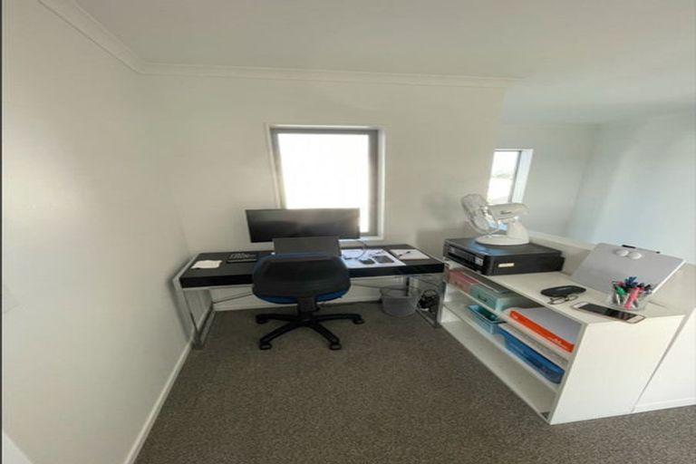 Photo of property in 24 Trelawny Terrace, Grenada Village, Wellington, 6037