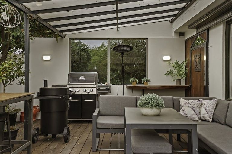 Photo of property in 11 Baltic Place, Northwood, Christchurch, 8051