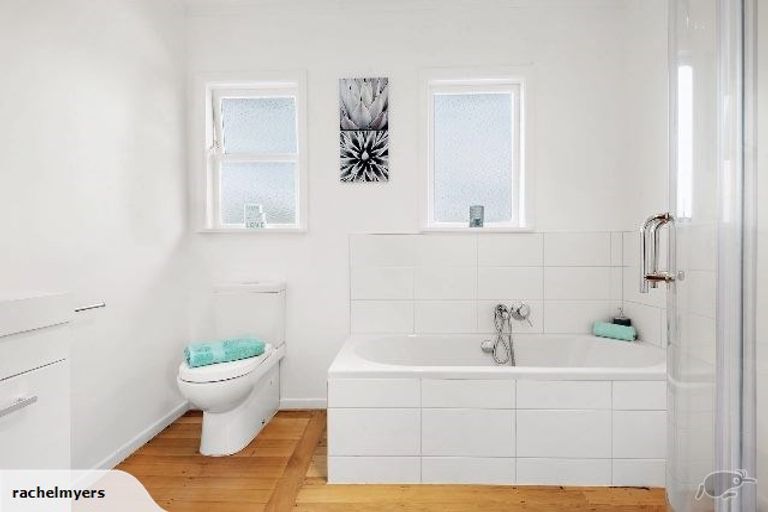 Photo of property in 103 Captain Scott Road, Glen Eden, Auckland, 0602