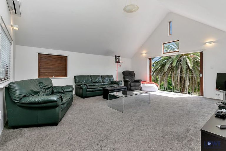Photo of property in 480a Beach Road, Murrays Bay, Auckland, 0630