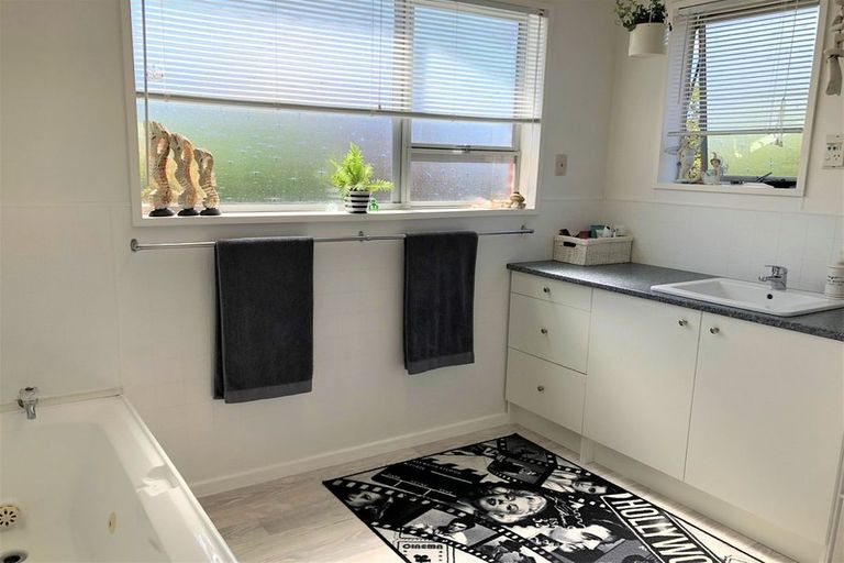 Photo of property in 45 Stamford Street, Balclutha, 9230