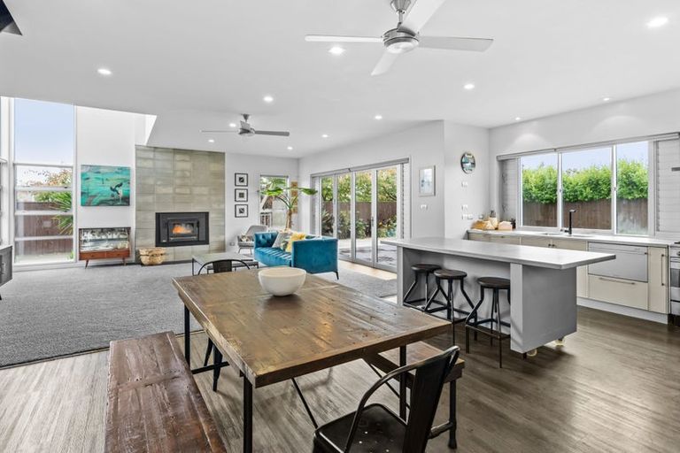 Photo of property in 24 Okarito Avenue, Levin, 5510