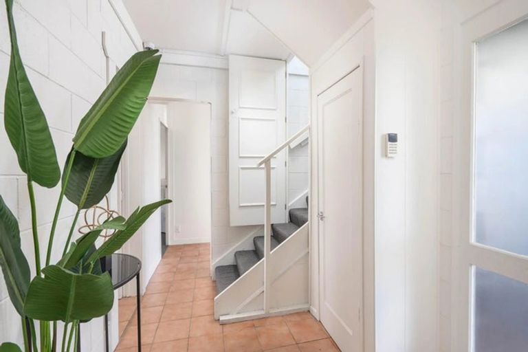 Photo of property in 6 Liston Avenue, Hilltop, Taupo, 3330