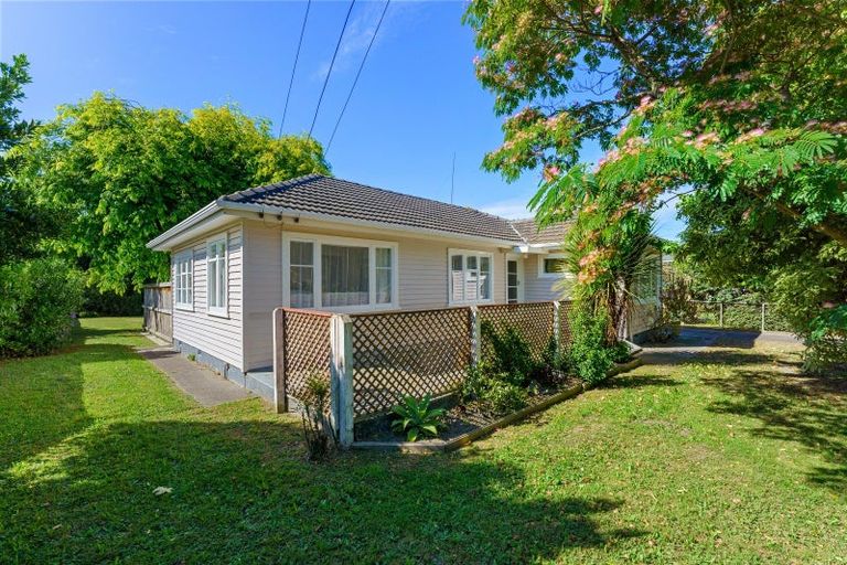 Photo of property in 32 Atmore Avenue, Otaki, 5512