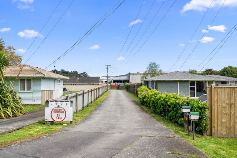Photo of property in 2/64 Cruickshank Road, Clouston Park, Upper Hutt, 5018