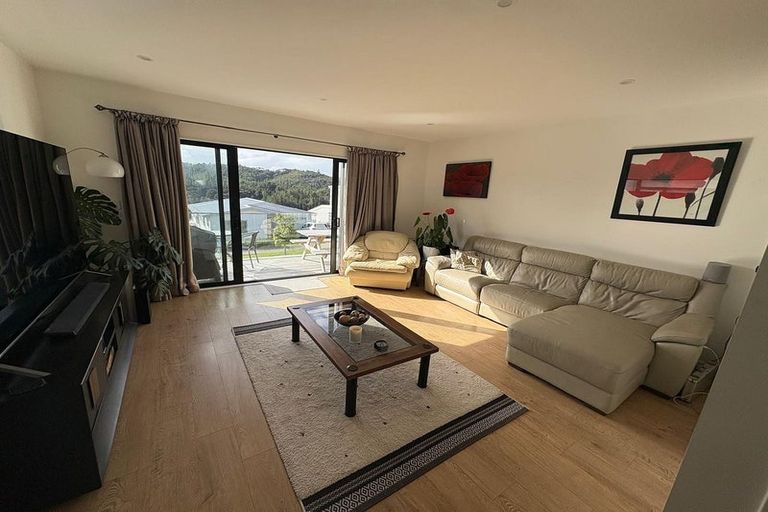Photo of property in 6a Ringi Lane, Orewa, 0931