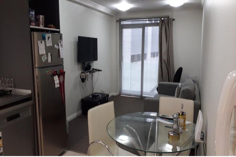 Photo of property in Monvie Apartments, 409/15 Holland Street, Te Aro, Wellington, 6011