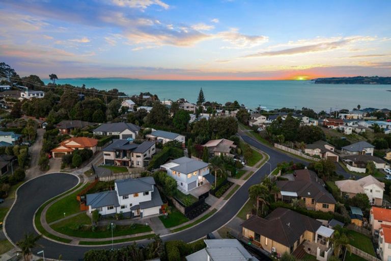 Photo of property in 6 Andre Rise, Stanmore Bay, Whangaparaoa, 0932