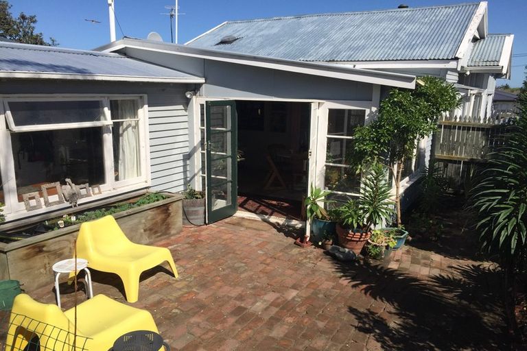 Photo of property in 135 Pine Avenue, South New Brighton, Christchurch, 8062