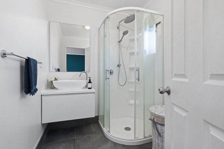 Photo of property in 58 Kaiwaka Road, Waiuku, 2123