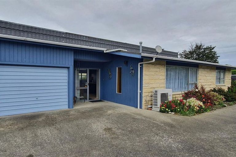 Photo of property in 8 Bond Street, Waimate, 7924