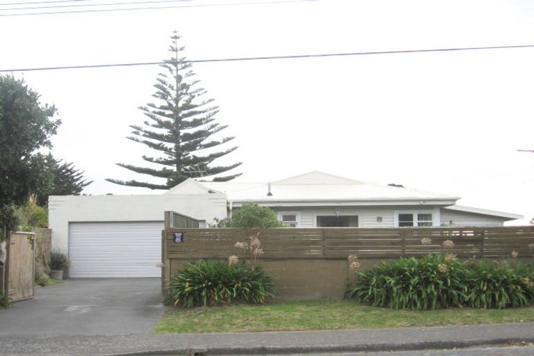 Photo of property in 11 Rosetta Road, Raumati South, Paraparaumu, 5032