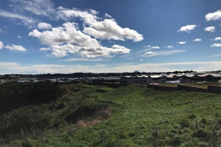 Photo of property in 15 Blacklock Road, Pyes Pa, Tauranga, 3112