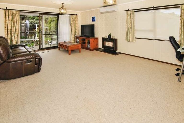 Photo of property in 1/40 Phillip Street, Johnsonville, Wellington, 6037