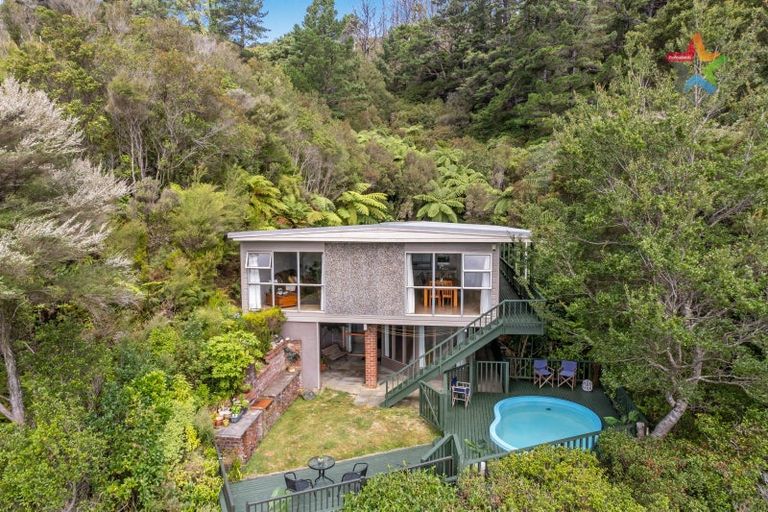 Photo of property in 128a Manuka Street, Stokes Valley, Lower Hutt, 5019