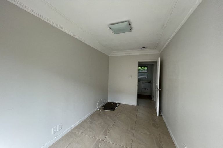 Photo of property in 1/30 Alamein Avenue, Belmont, Auckland, 0622