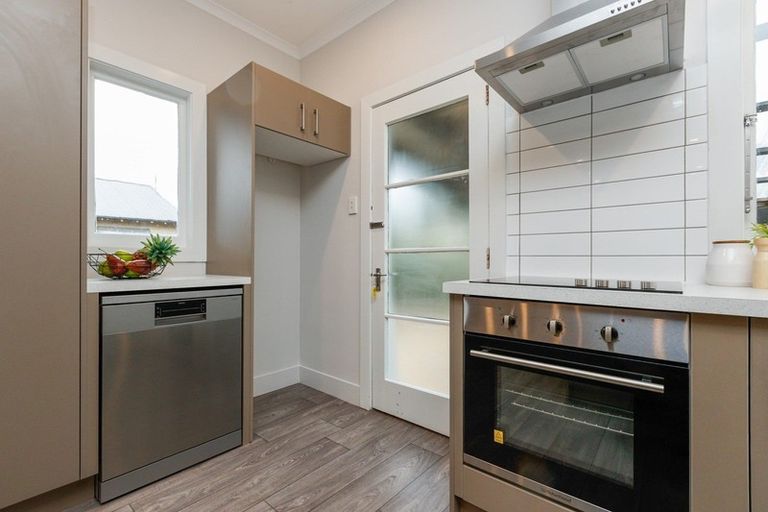 Photo of property in 365 Featherston Street, Palmerston North, 4414