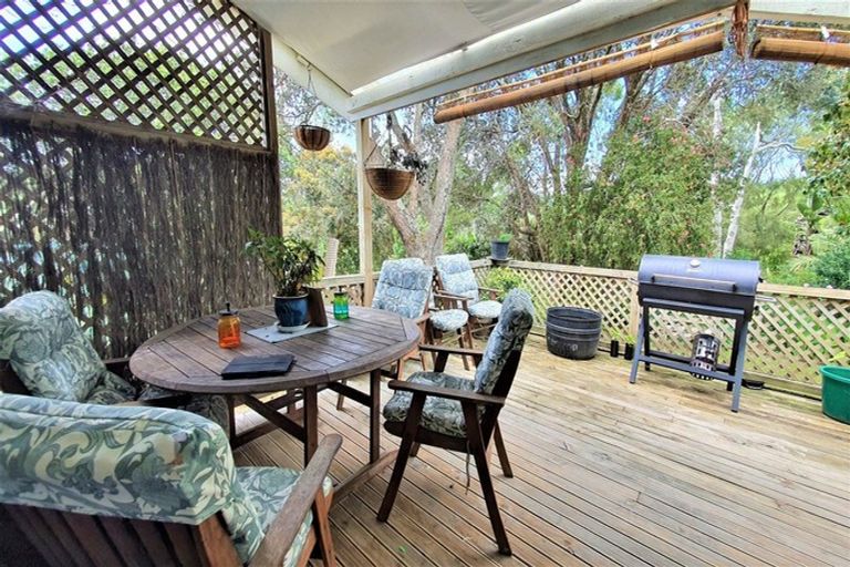 Photo of property in 21 Naumai Road, Tauhoa, Warkworth, 0984