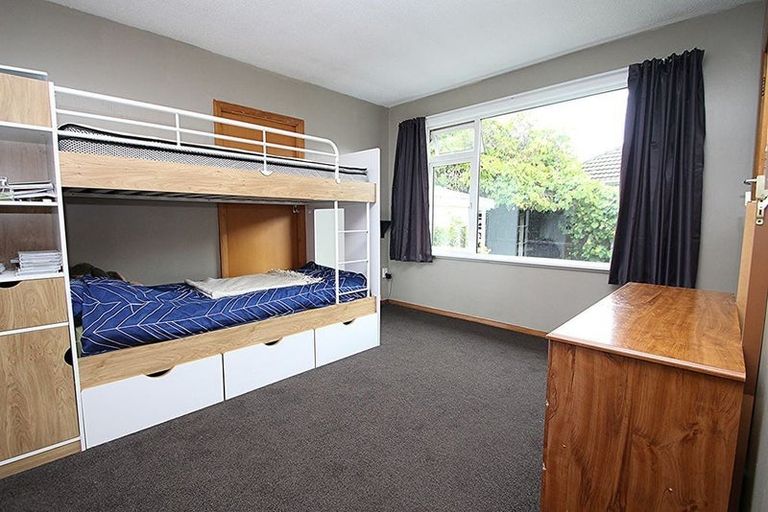 Photo of property in 9 Mappleton Avenue, Burnside, Christchurch, 8053